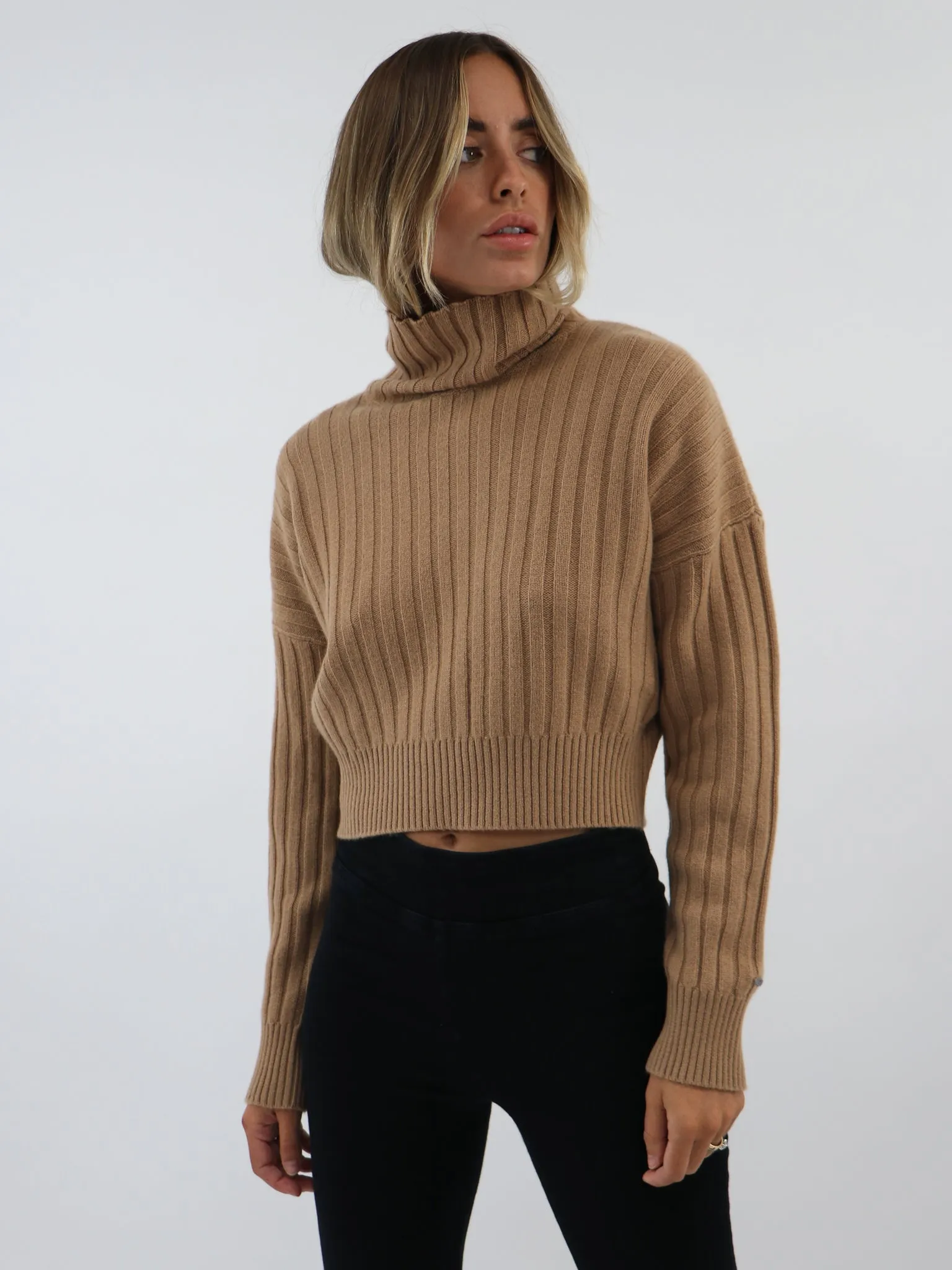 BIARRITZ TURTLENECK