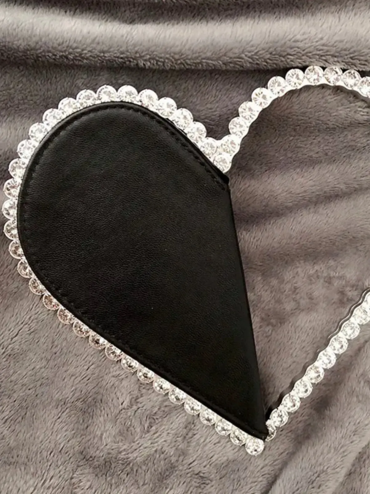 Charm and Glam Heart Evening Clutch